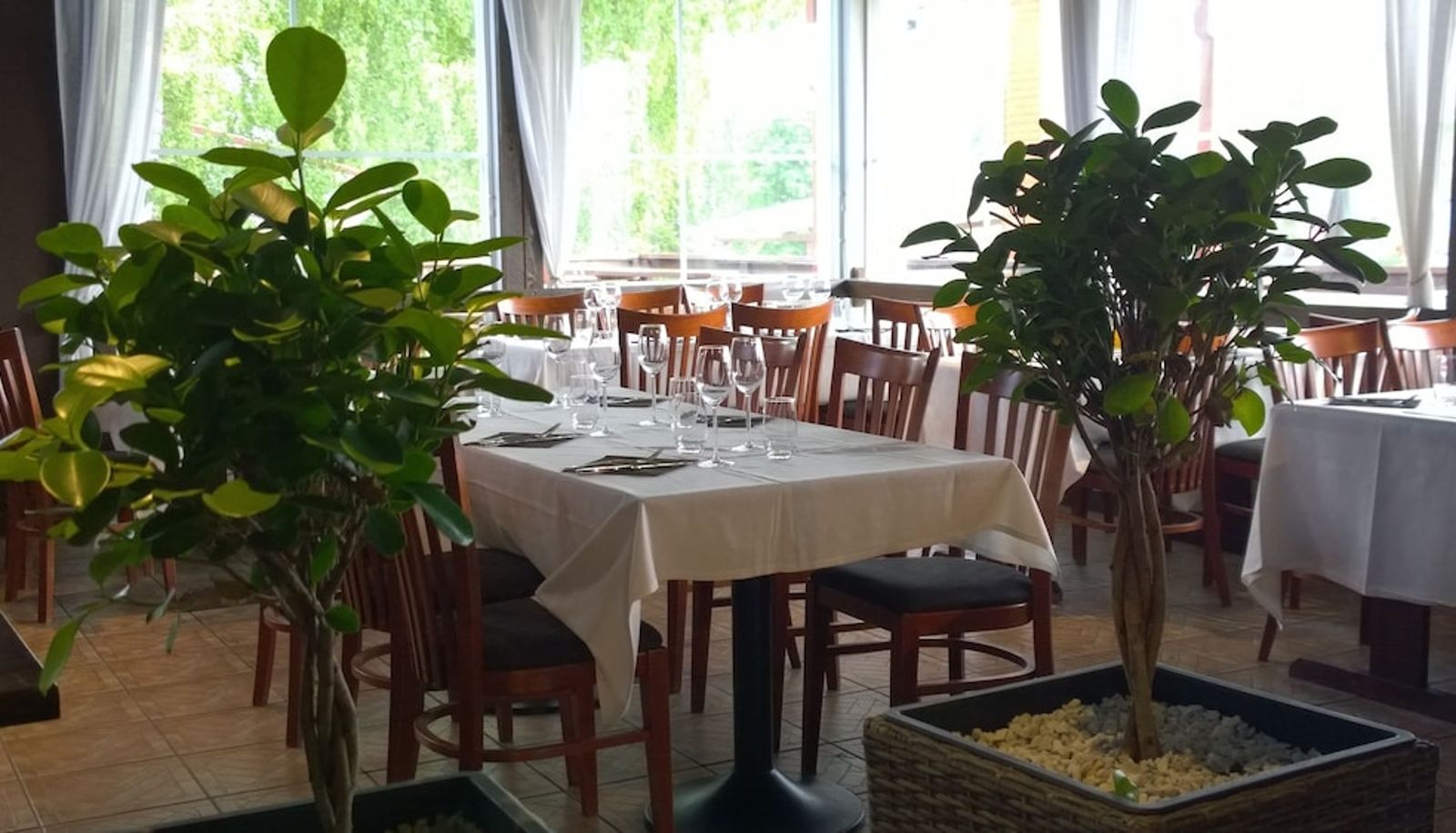 Restaurant - Hotel Oravi - Apartments
