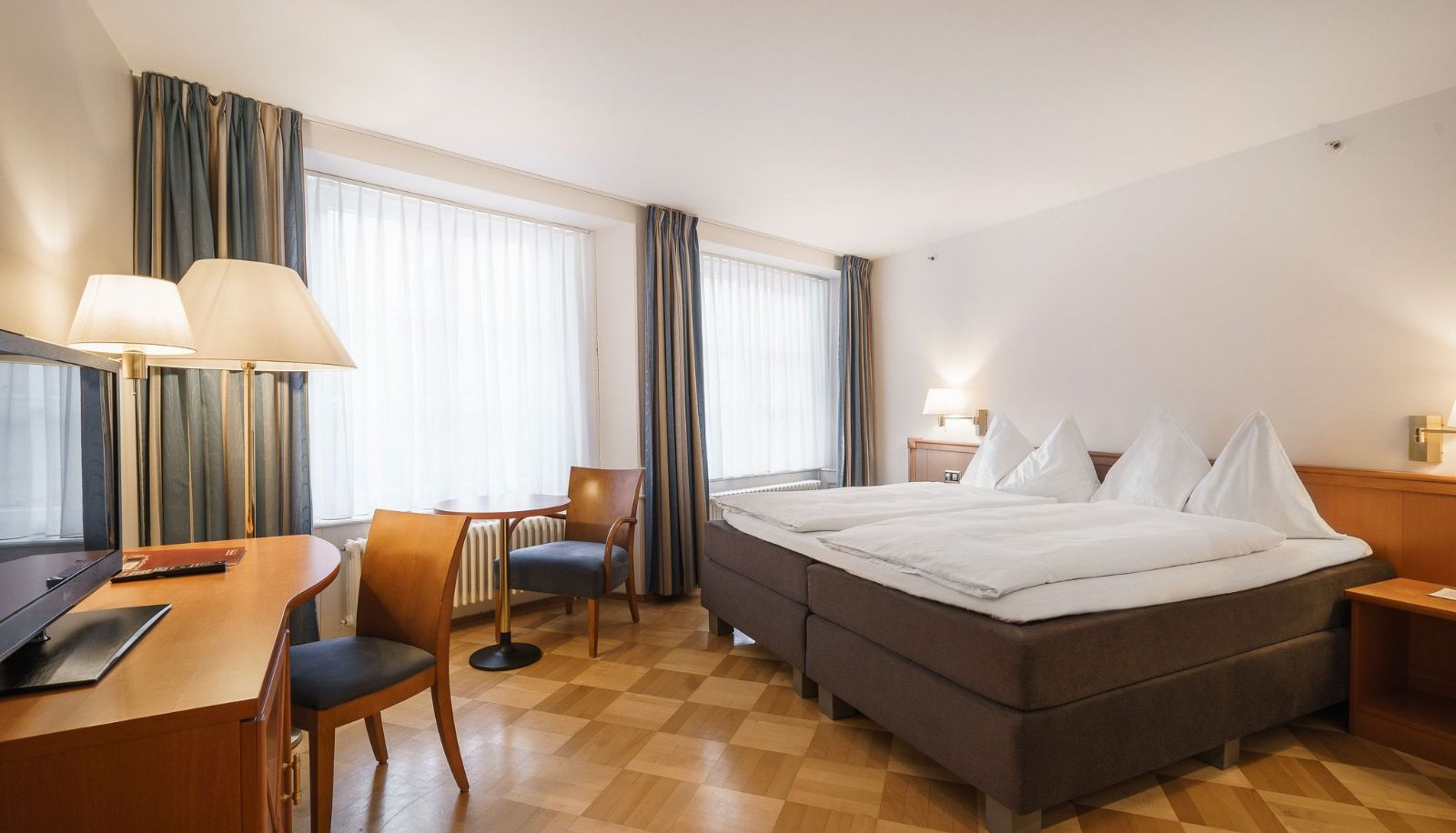 Camera - BLUME - Swiss Historic Hotel
