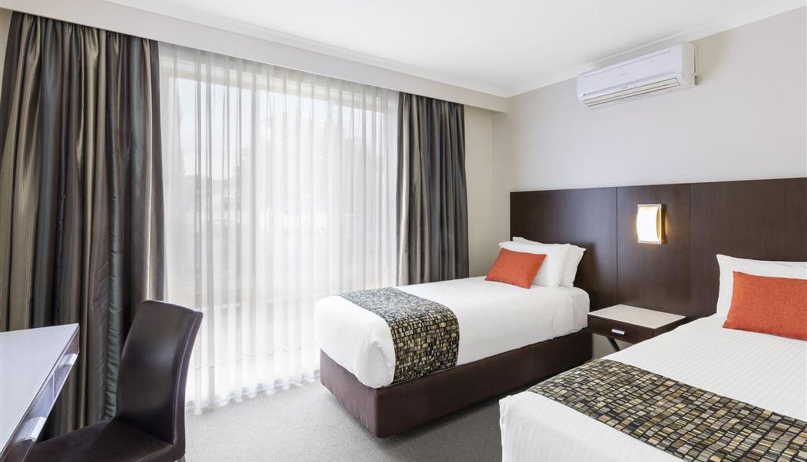 Room - Mercure Wagga Wagga