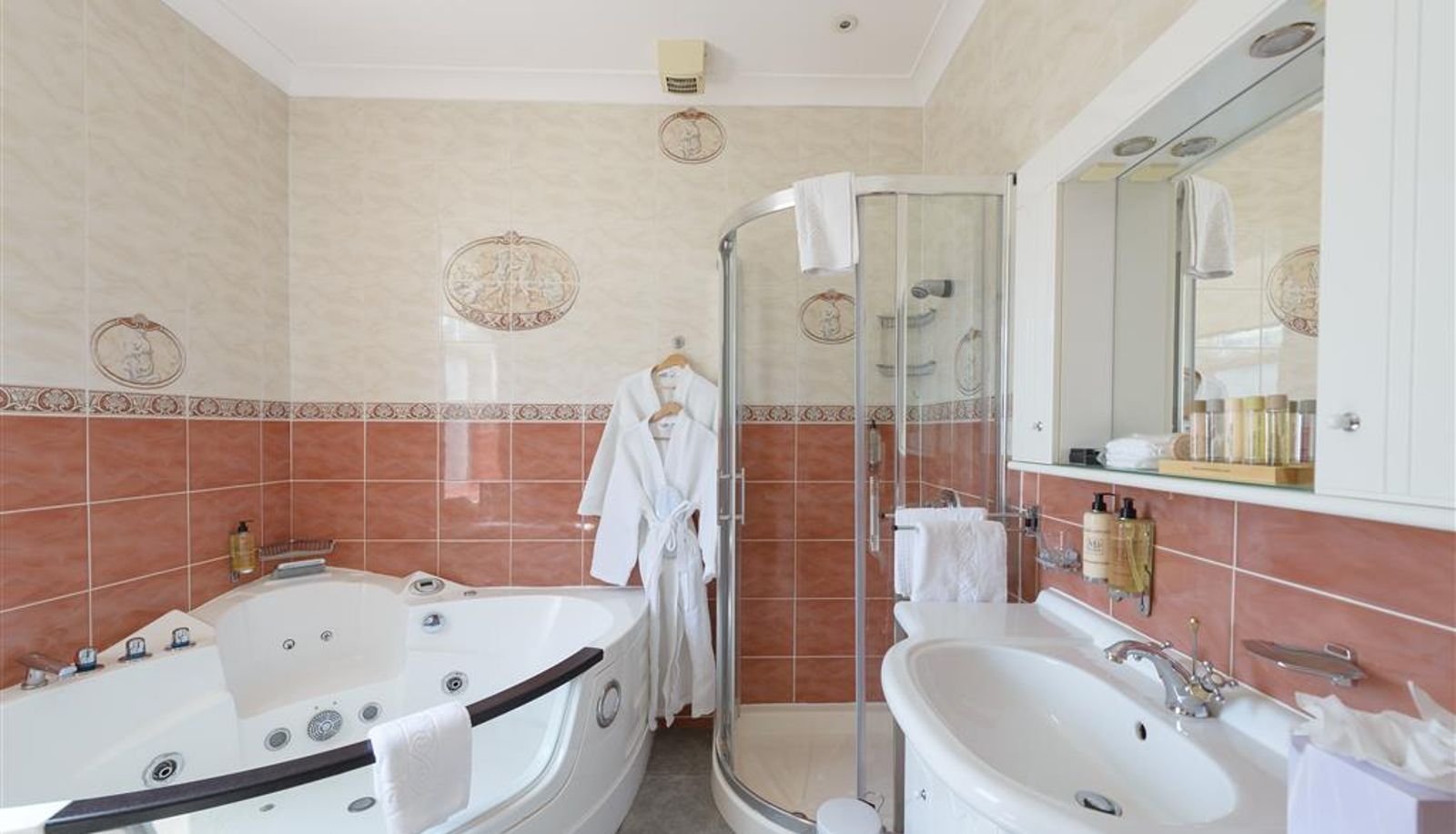 Room - Best Western Plus The Connaught Hotel & Spa