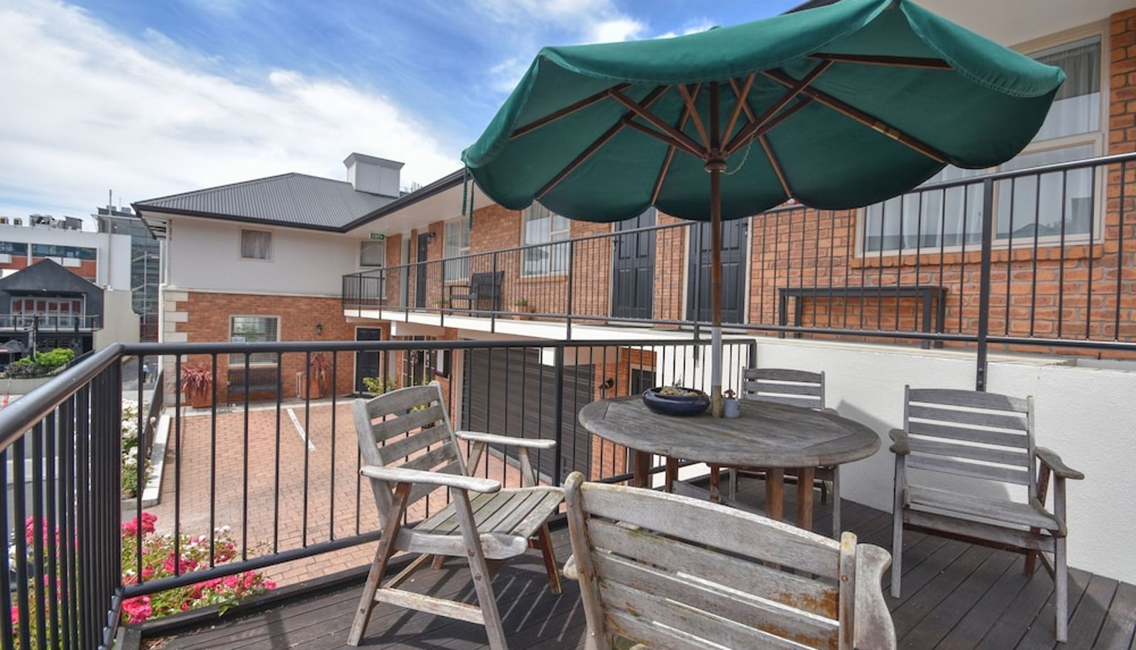 Terrace - Alexis Motor Lodge
