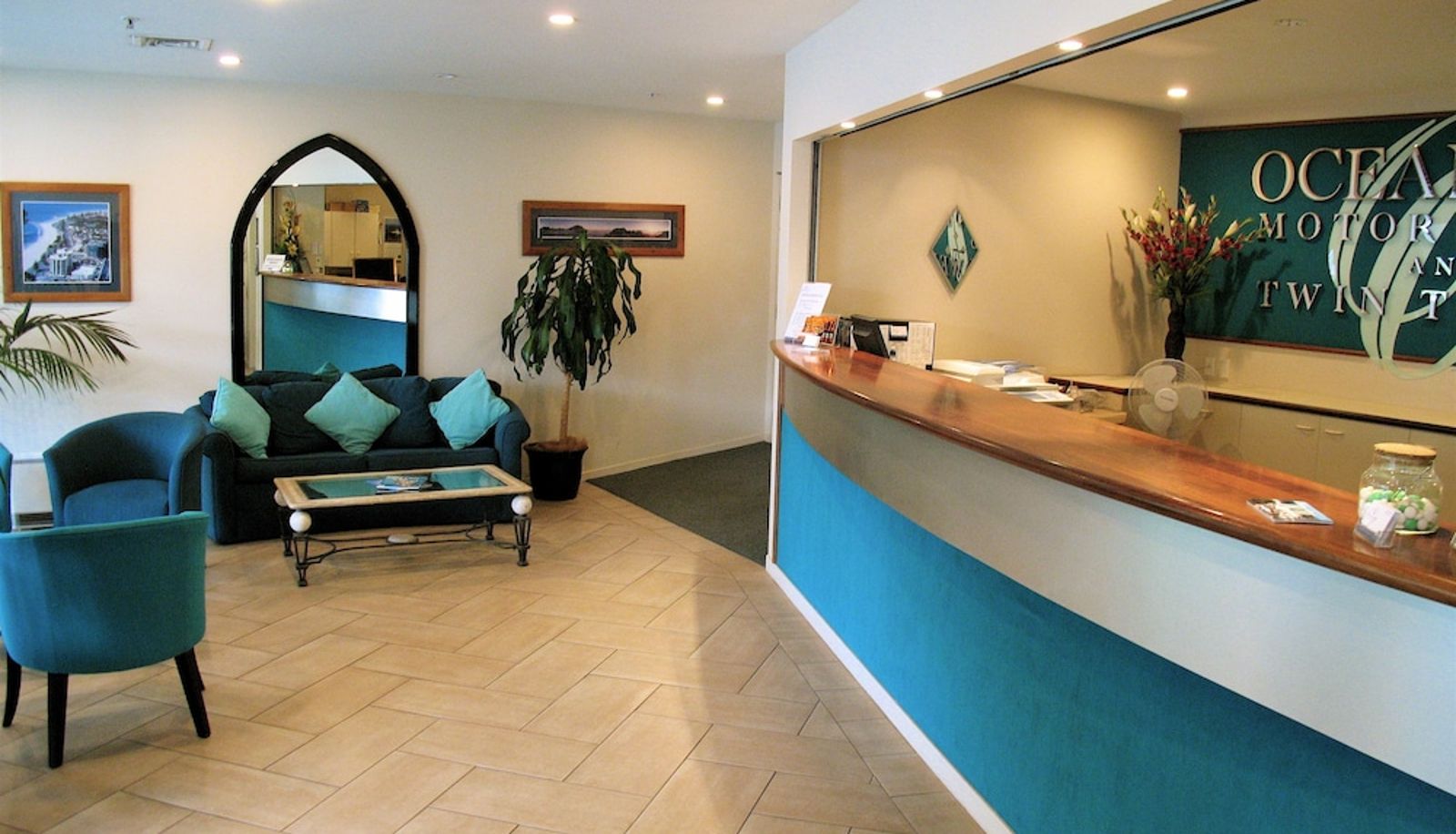 Lobby - Oceanside Resort & Twin Towers