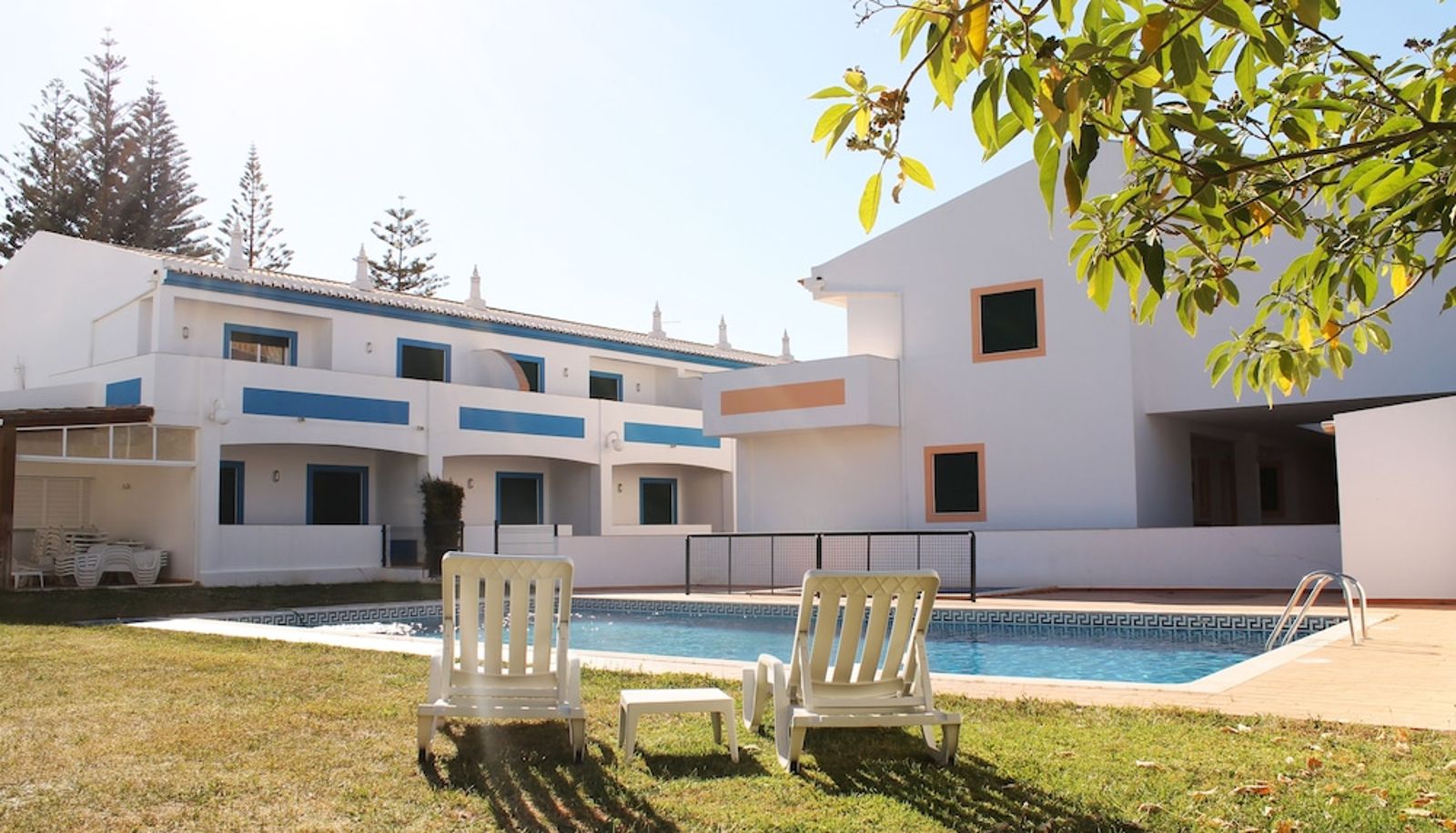 Info - Oasis Beach Apartments