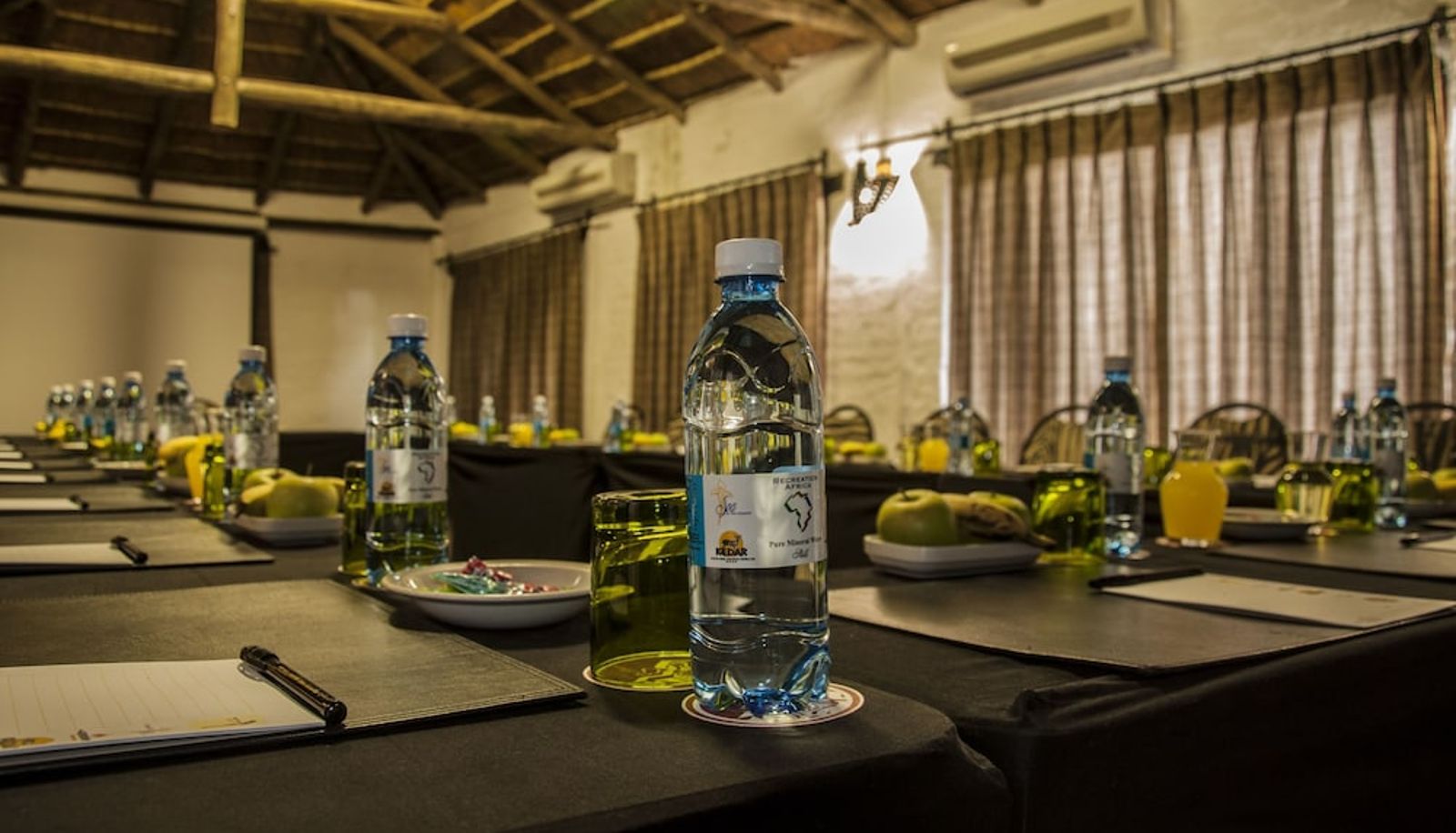 Meetingzimmer - Conference Centre & Spa Kedar Heritage Lodge