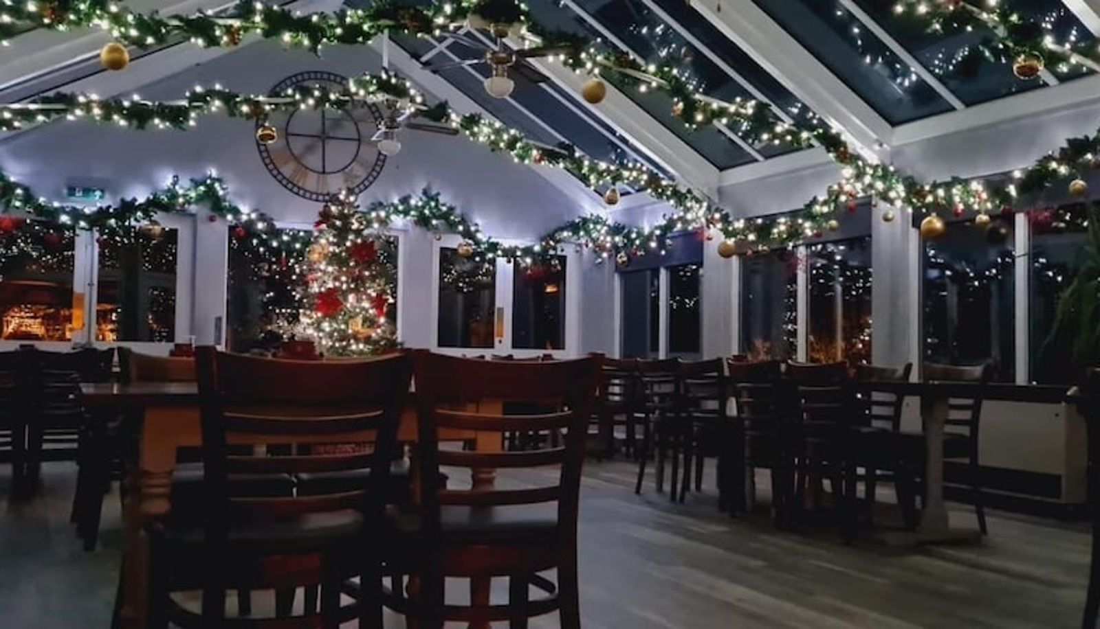 Restaurant - The Riverside Inn