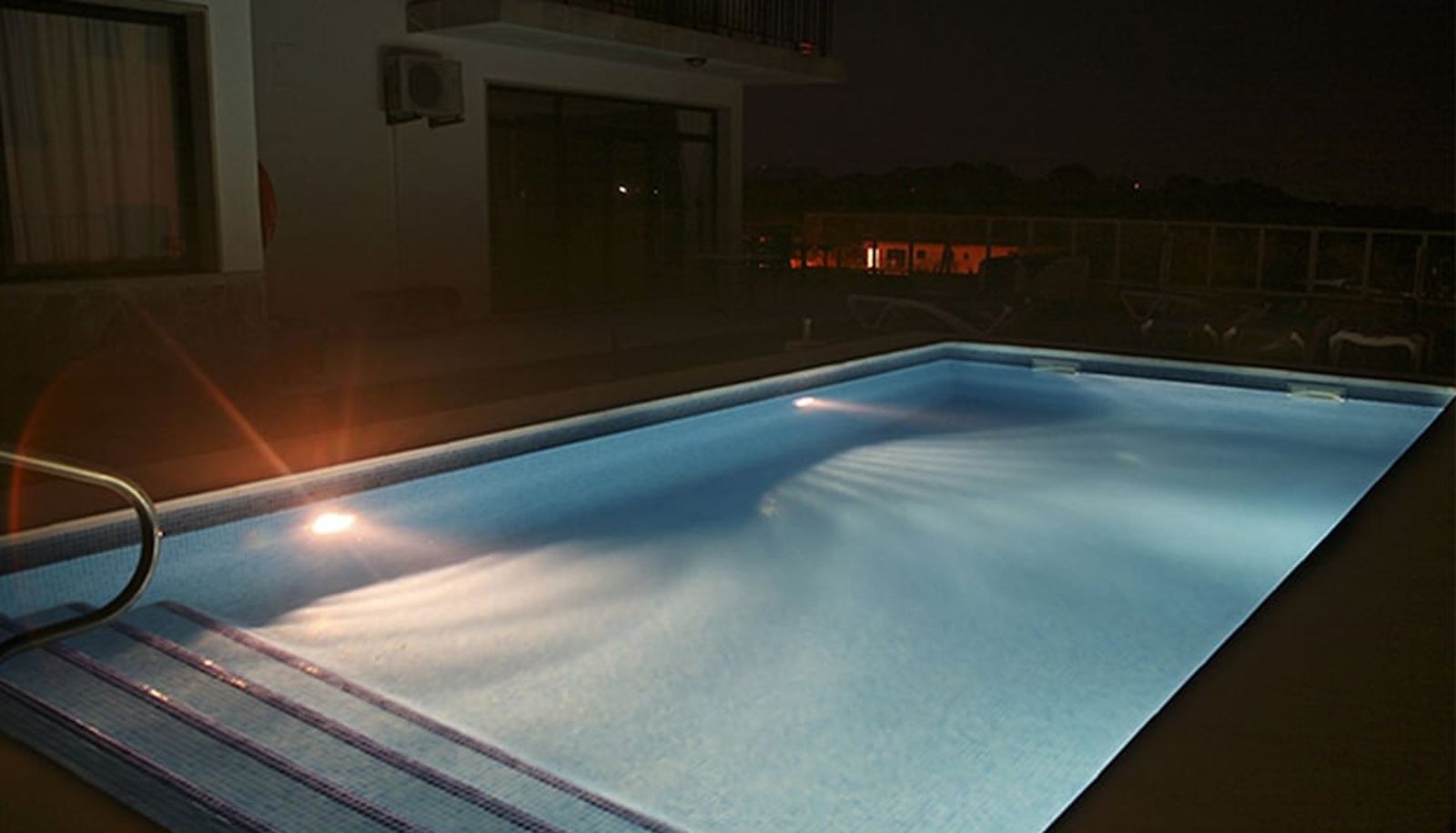Piscina - Hotel Rocamar