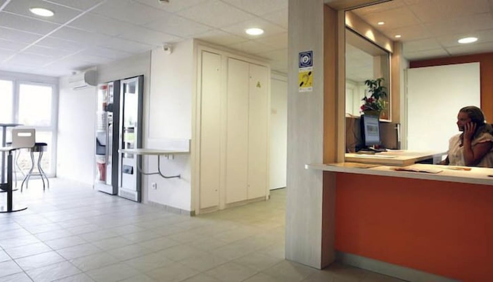 Rezeption - Sweet and Smart Hotel - formerly Premiere Classe Hambach