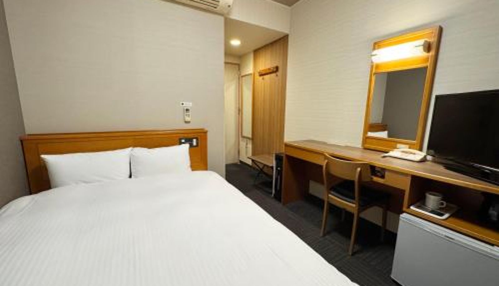 Zimmer - Hotel Route-Inn Nakatsugawa Inter