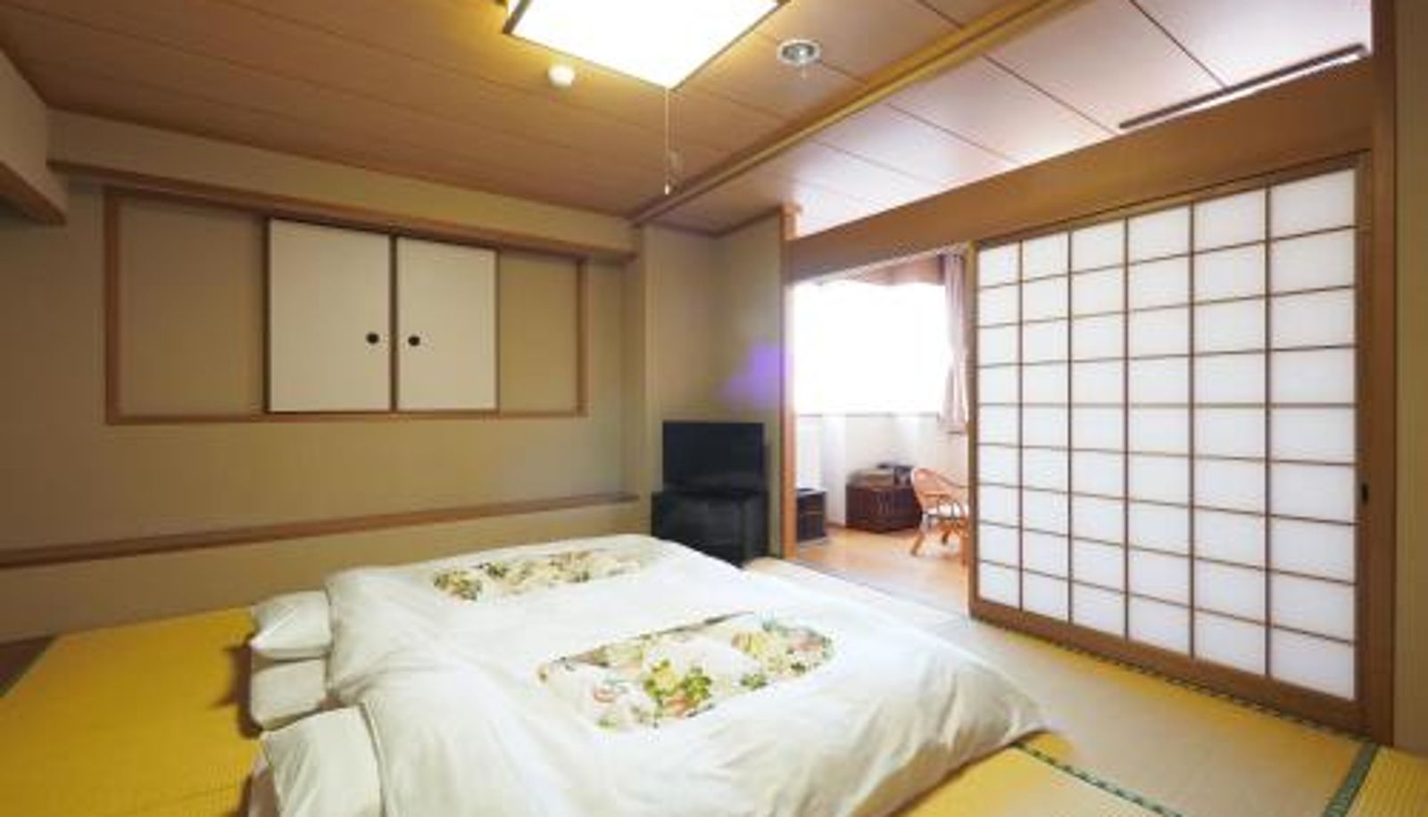 Camera - Imari Grand Hotel