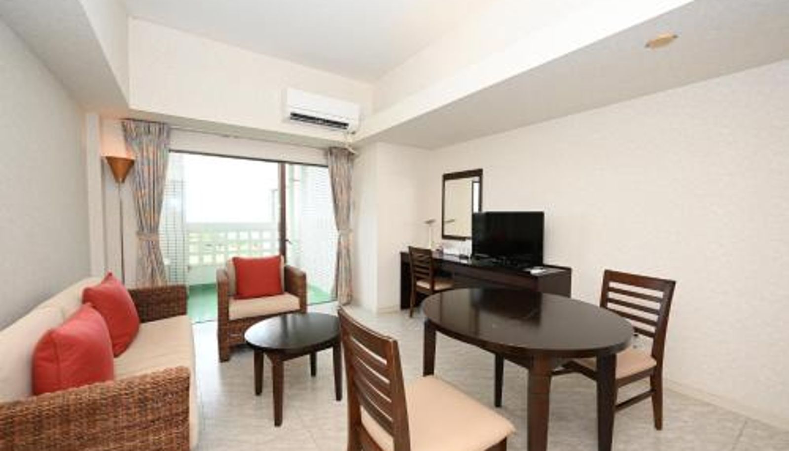 Info - Hotel Royal Marine Palace Ishigakijima