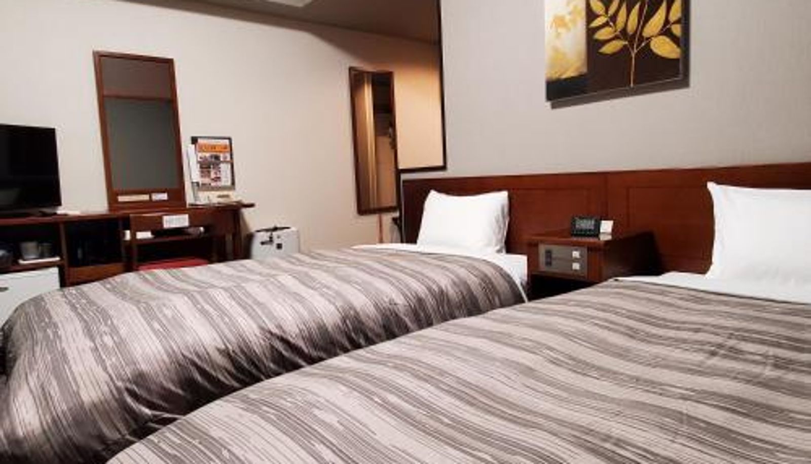 Room - Hotel Route-Inn Kameyama Inter