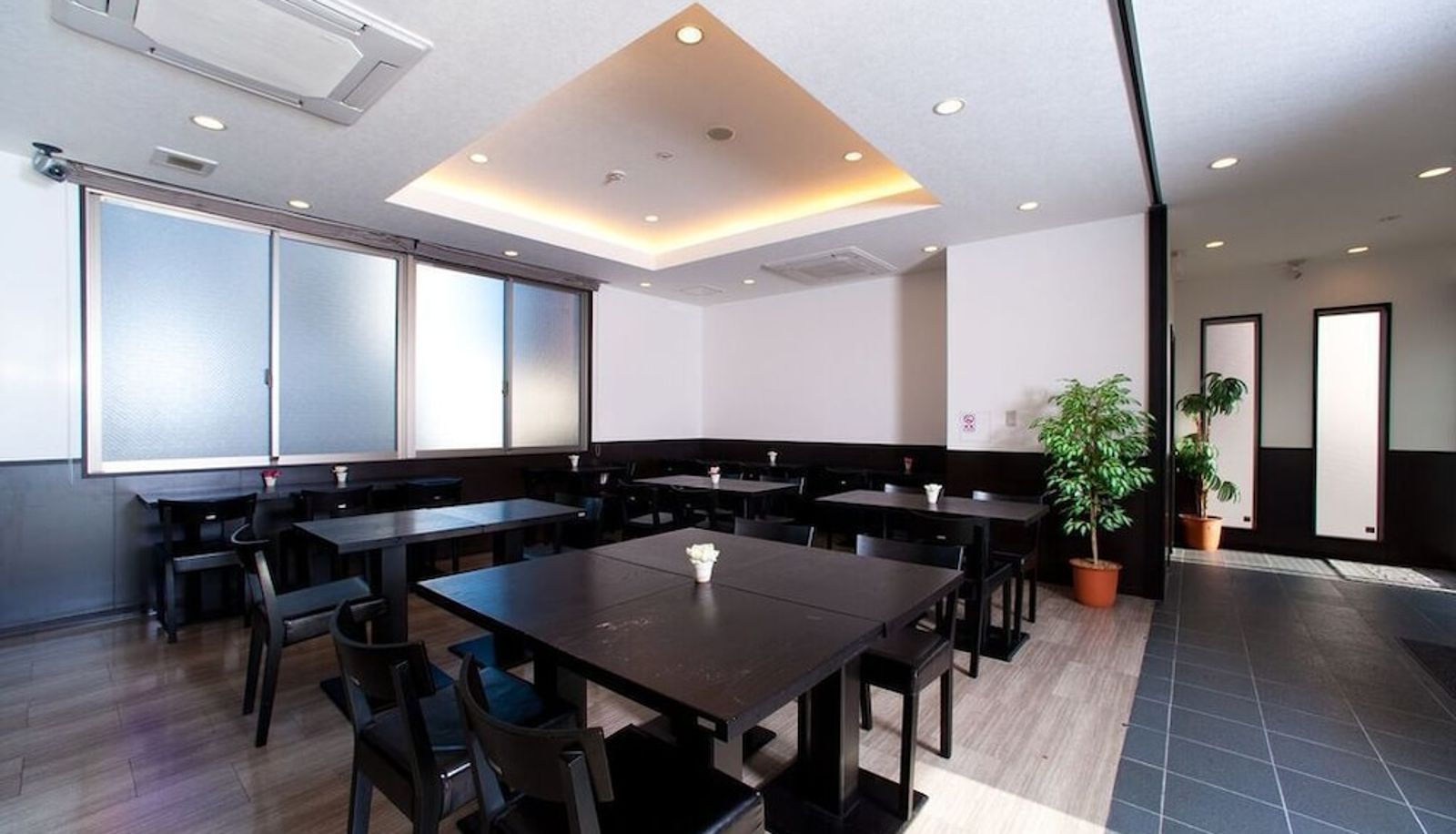 Restaurant - Omura Station Hotel
