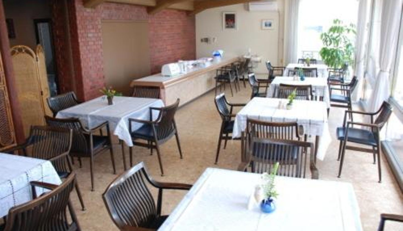 Ontbijtzaal in het restaurant - Royal Hotel