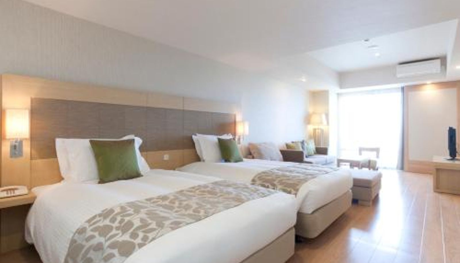 Zimmer - Moon Ocean Ginowan Hotel & Residence