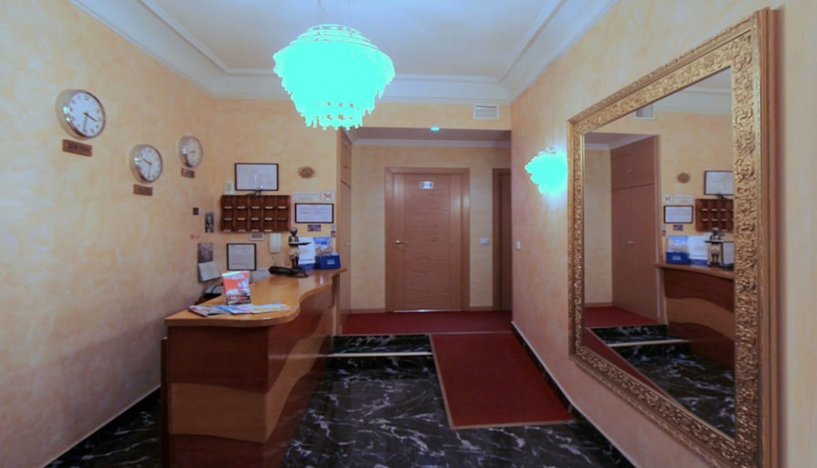 Réception - Hostal Regio Hostal