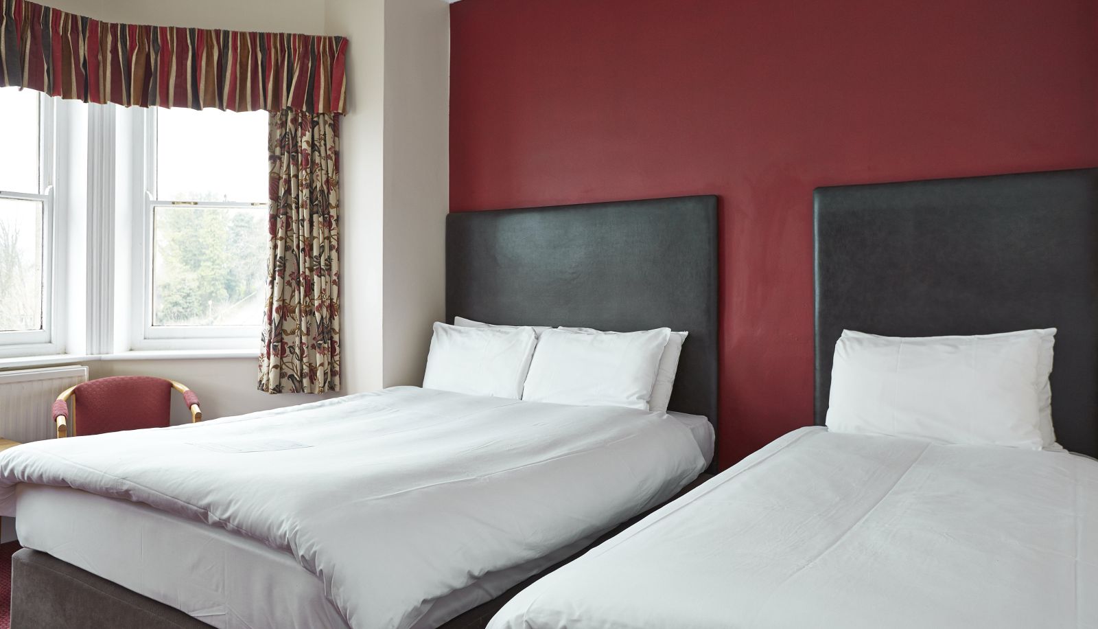 Room - Rising Sun Hotel
