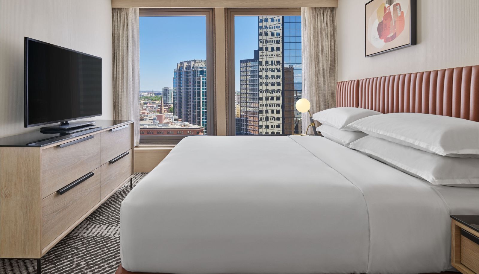 Room - Sheraton Denver Downtown Hotel