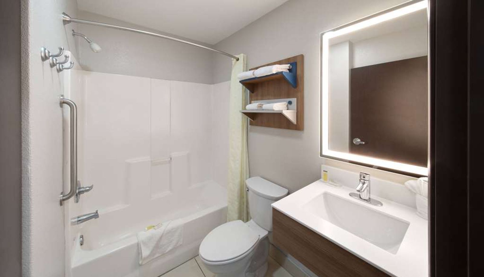 Room - Microtel Inn & Suites by Wyndham Buda Austin South