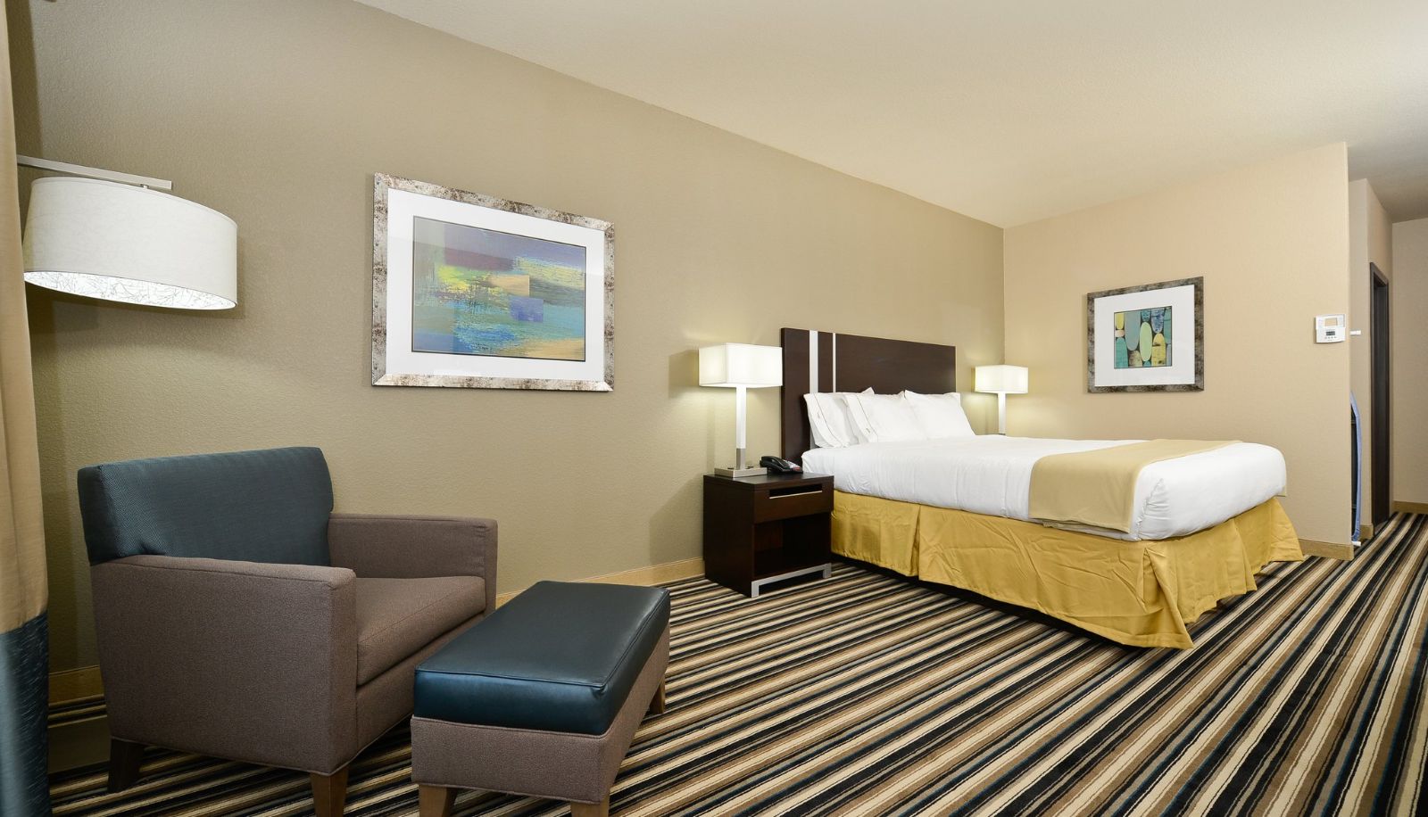 Room - Holiday Inn Express & Suites FORREST CITY by IHG