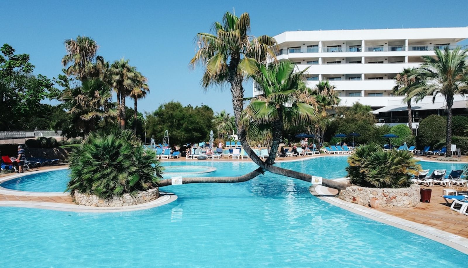 Piscina - Alfagar Aparthotel