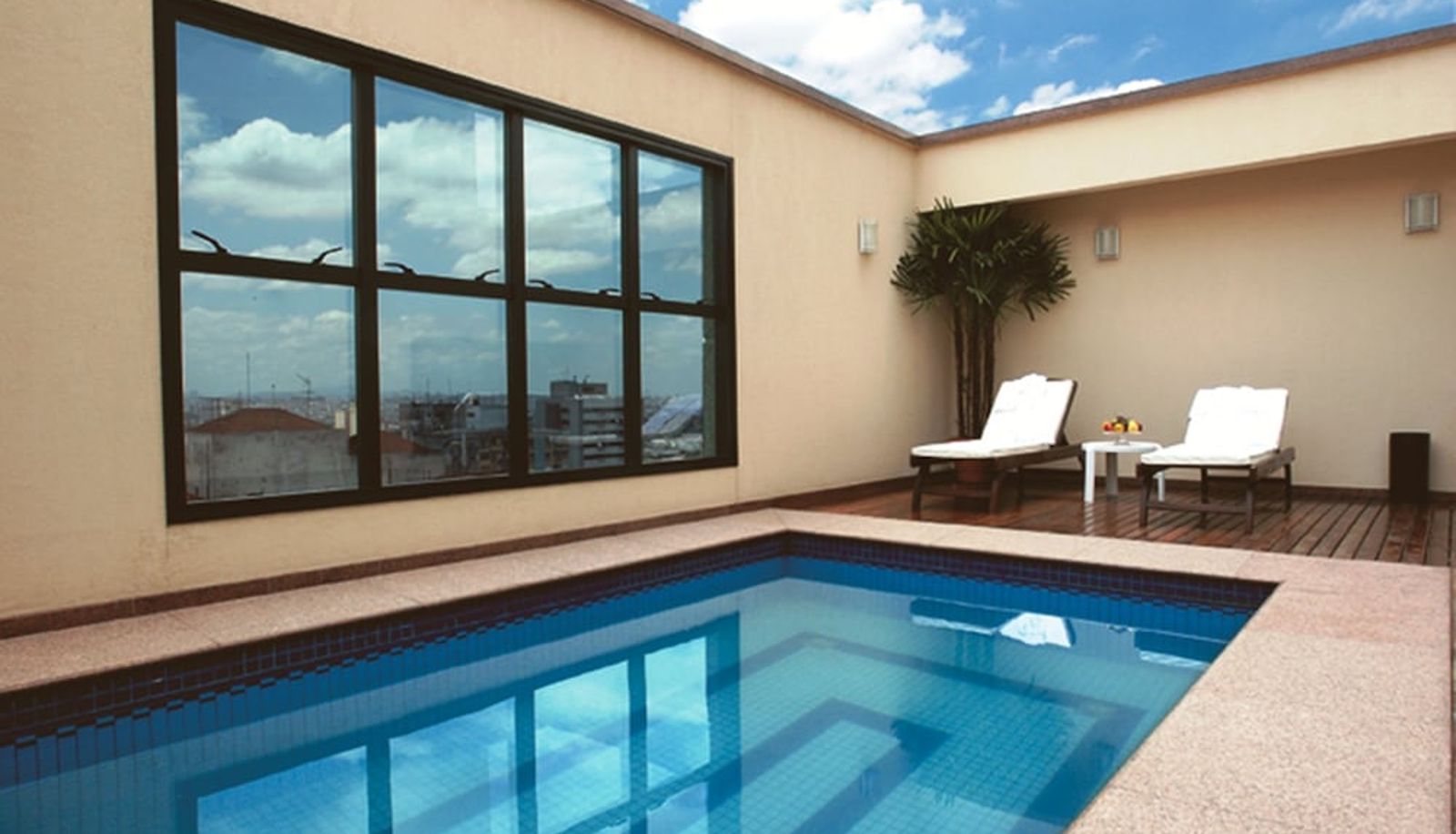 Piscina - Luz Plaza São Paulo