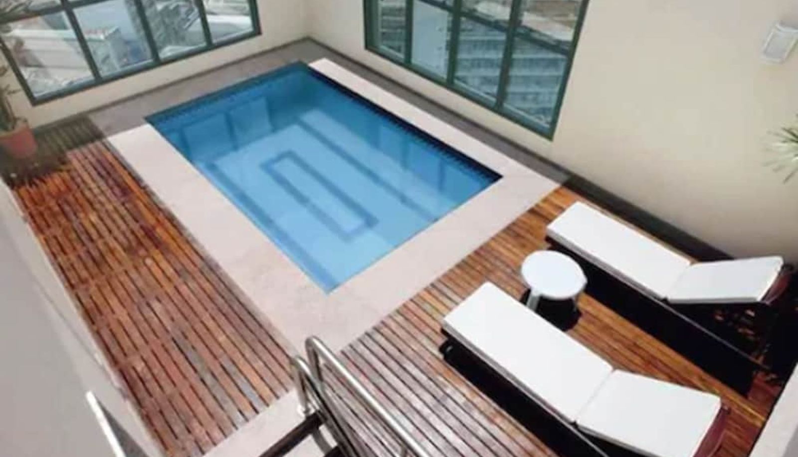 Piscina - Luz Plaza São Paulo