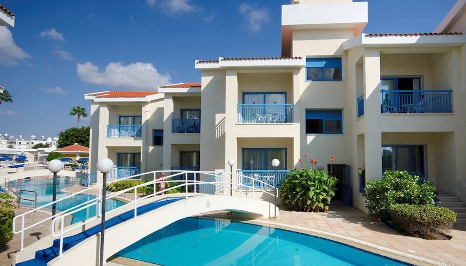 Pool - Kissos Hotel