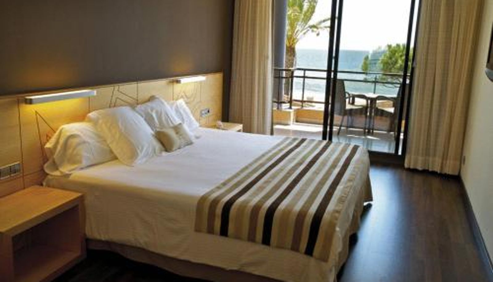 Room - Hotel Restaurant Sant Pol