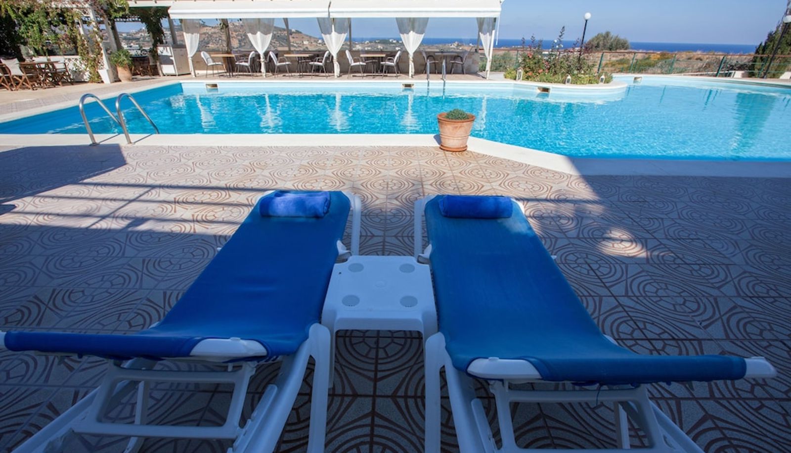 Zwembad - Pela Mare Hotel