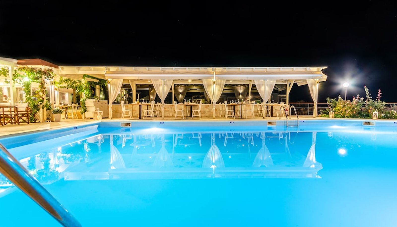 Zwembad - Pela Mare Hotel