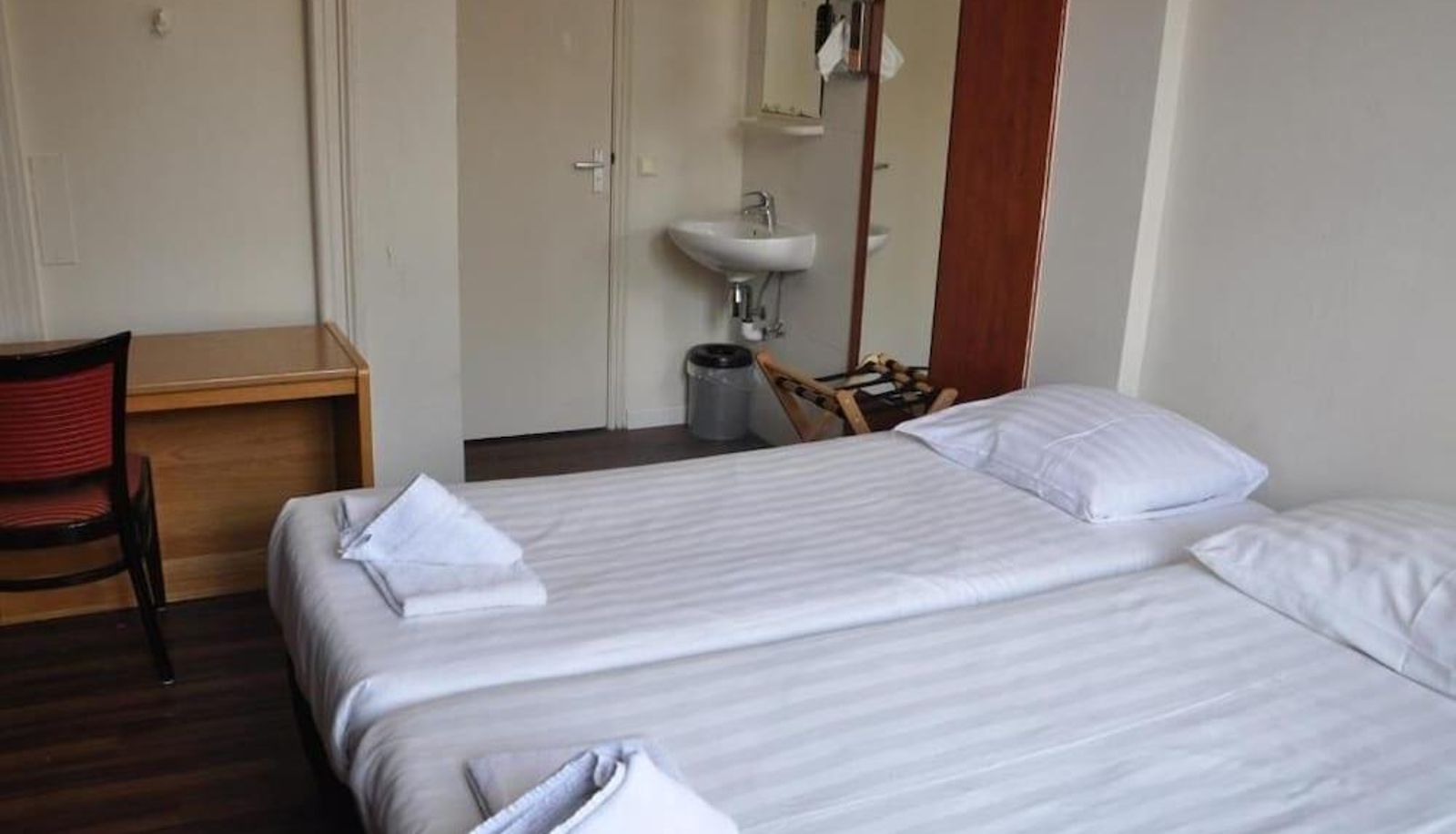Dreibettzimmer - Hotel Amsterdam Inn City Centre
