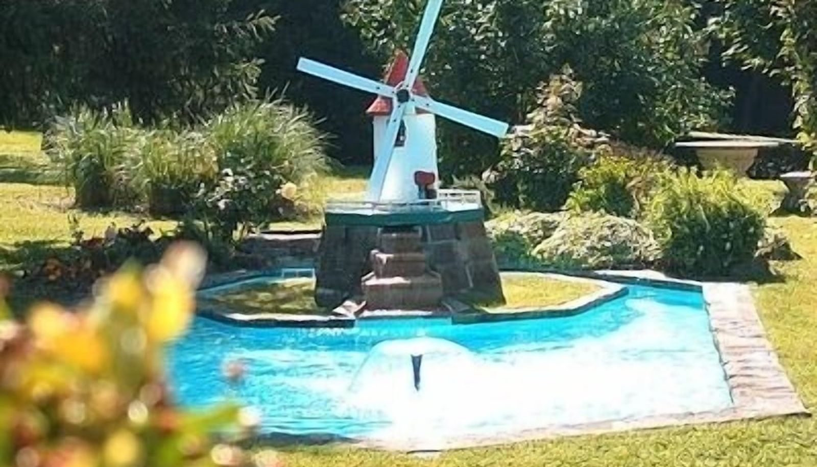 Pool - La Bombardiere Logis