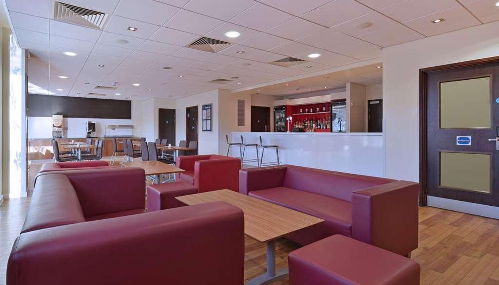 Restaurant - TRAVELODGE HIGH WYCOMBE CENTRAL