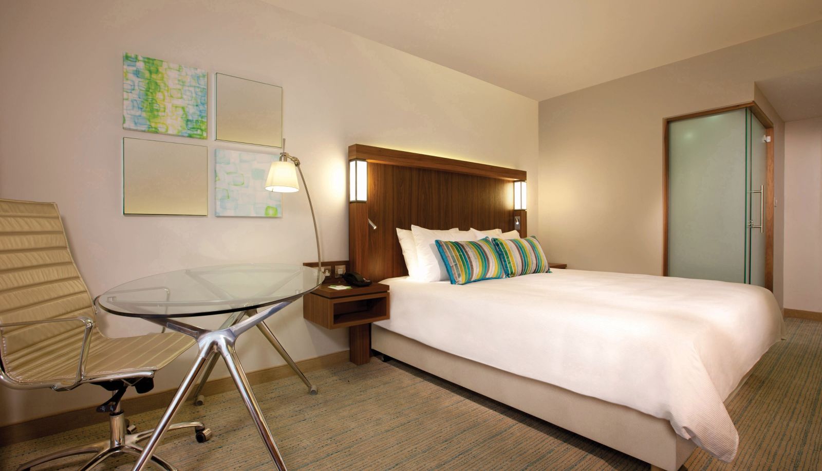 Room - Courtyard by Marriott Aberdeen Airport