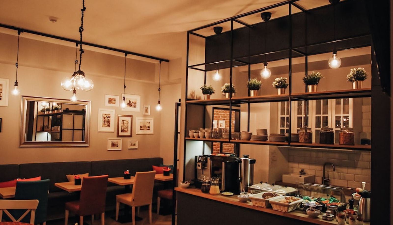 Restaurant - Gołębia 8 Residence