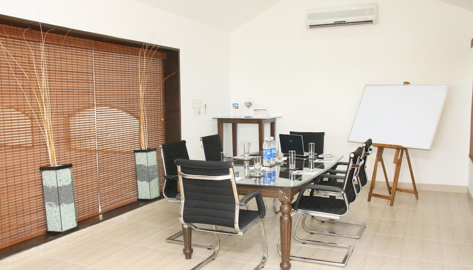 Meetingzimmer - Perfect Haven Egmore Serviced Apartments