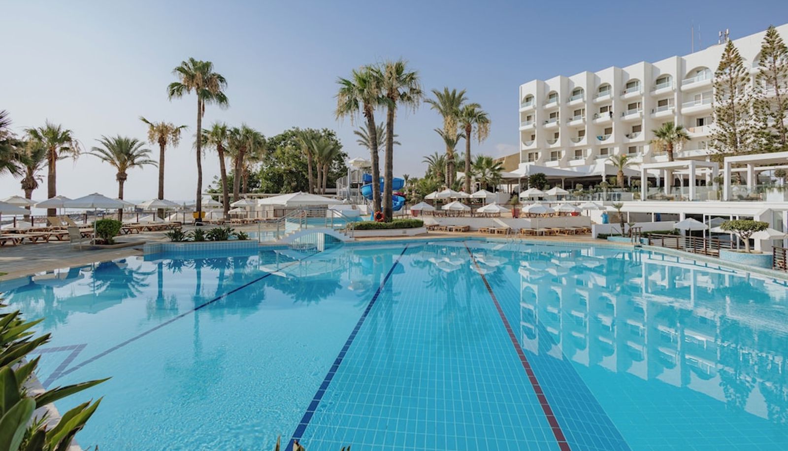 Pool - The Golden Coast Beach Hotel