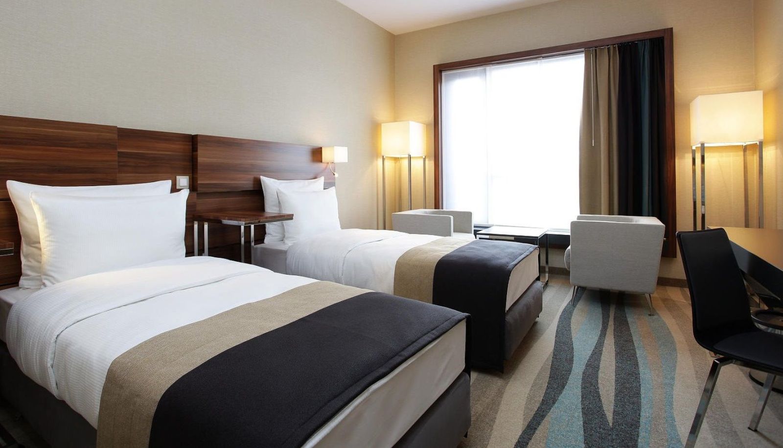 Zimmer - Warsaw Plaza Hotel