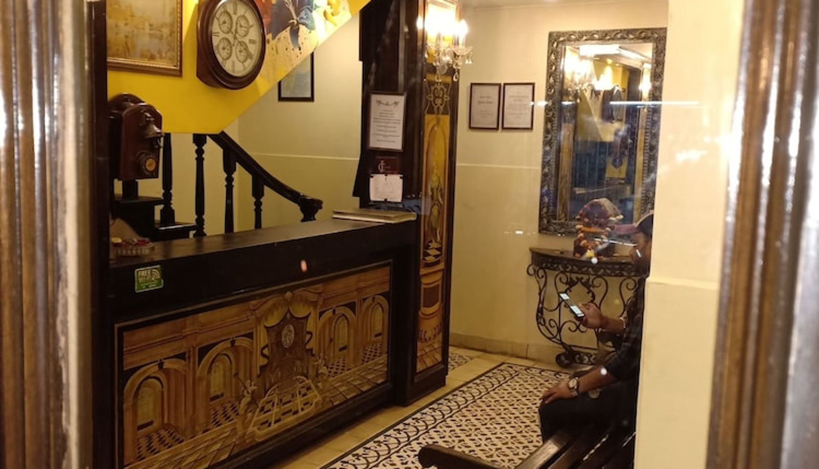 Hall - JC Chalet