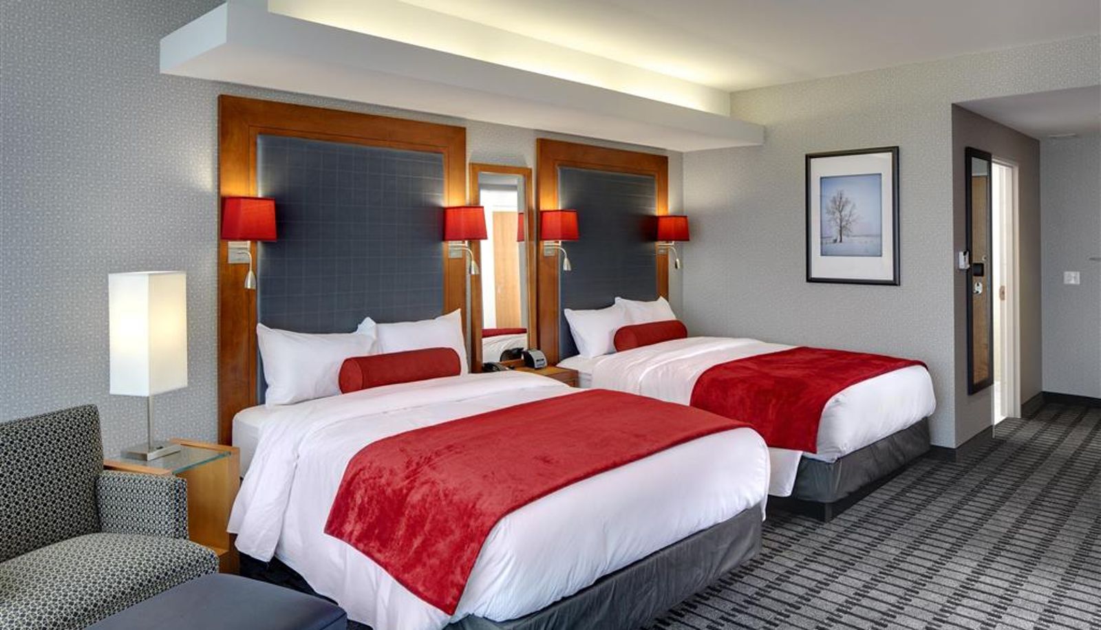 Room - The Hotel at Kirkwood Center Cedar Rapids