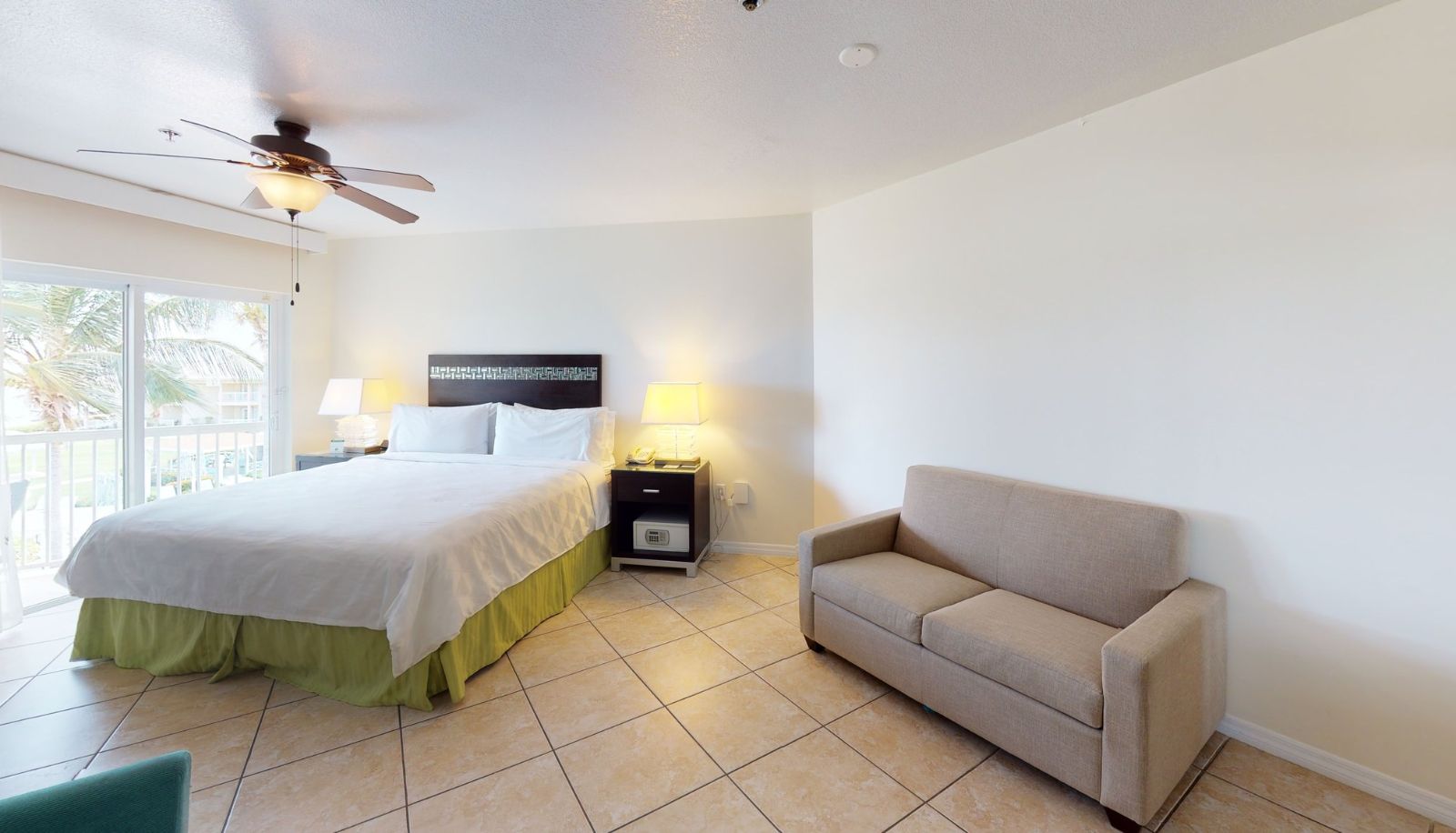 Room - Holiday Inn Resort GRAND CAYMAN by IHG