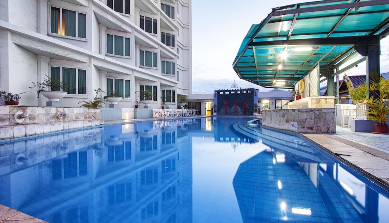 Pool - Hotel Sahid Jaya Makassar City Centre