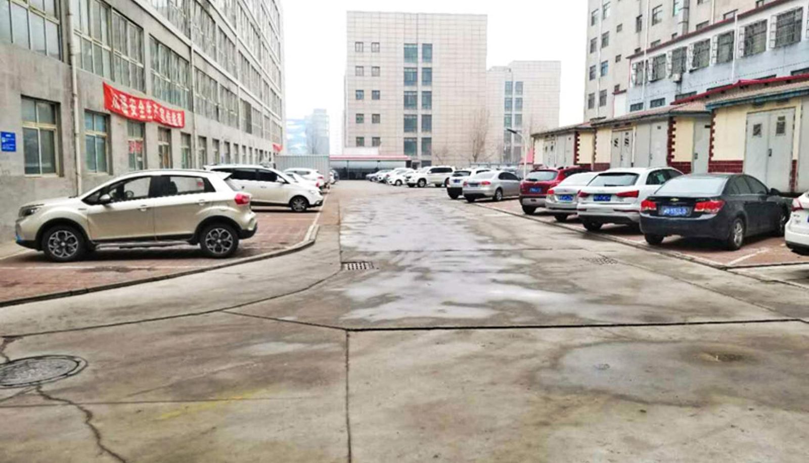 Innenbreich - University of Tangshan Road store Tangshan Daxue Avenue(Chinese only)