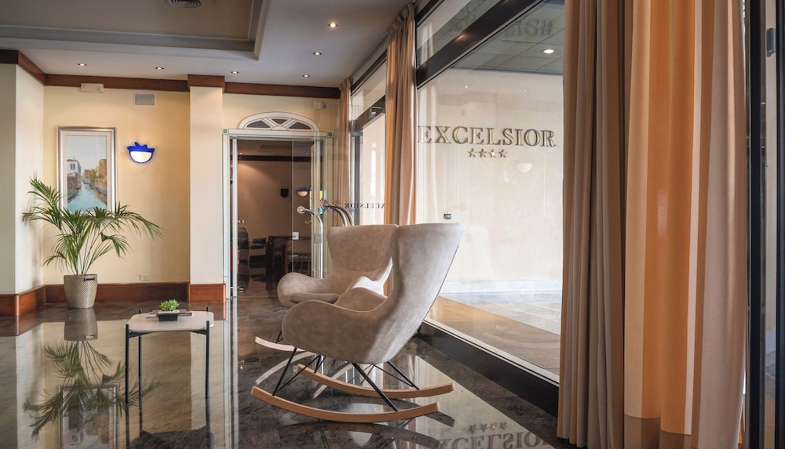 Recepcja - Hotel Excelsior