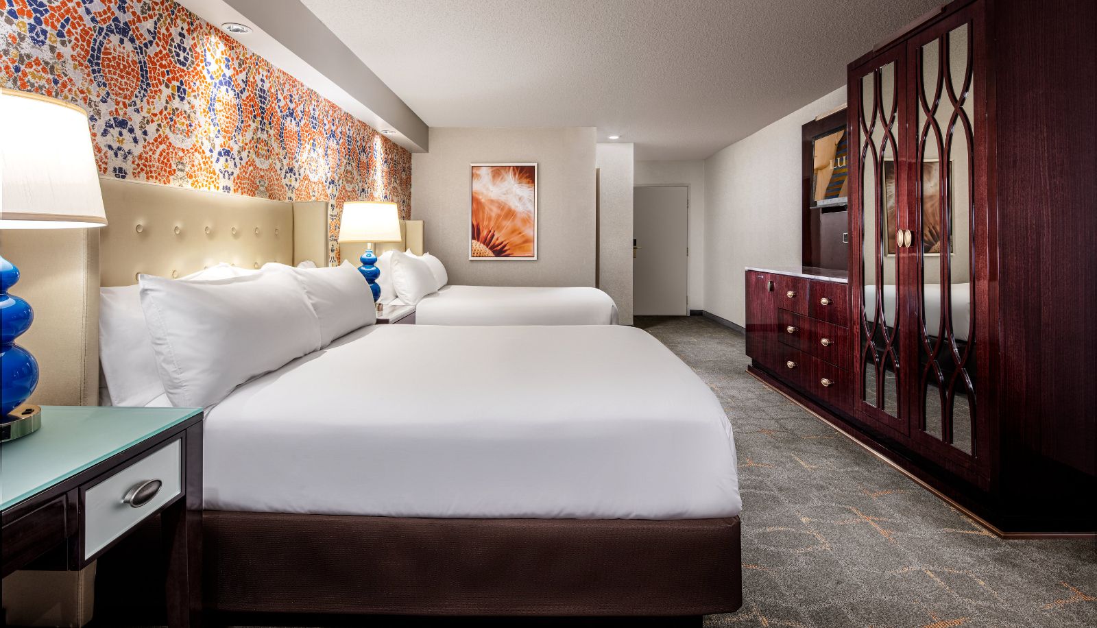 Zimmer - Luxor Hotel and Casino