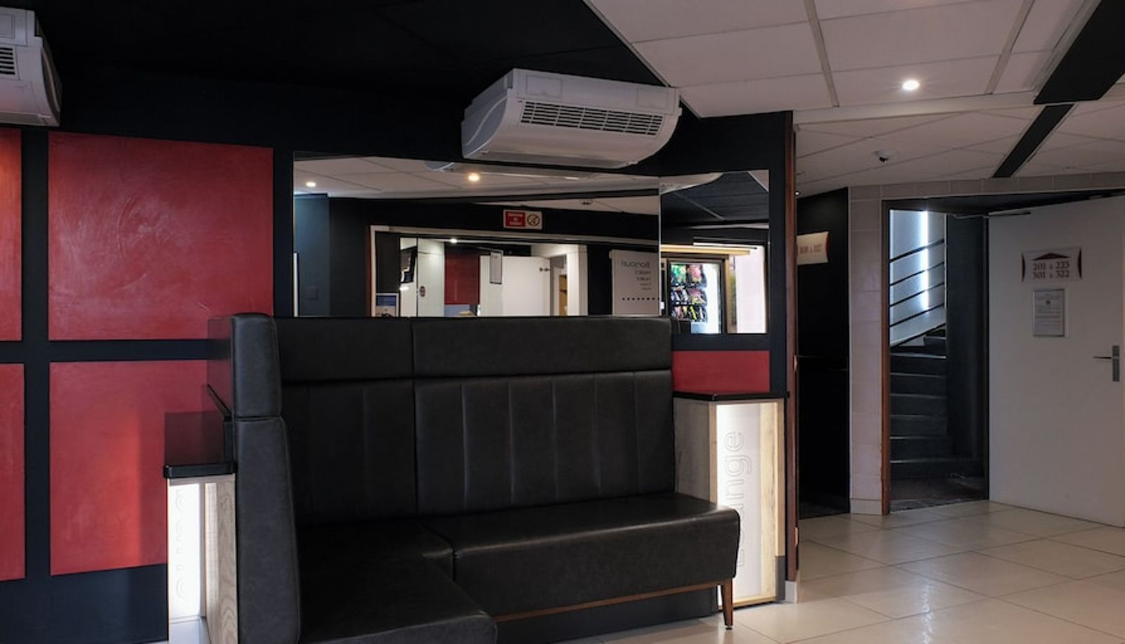 Reception - IN Hotel Nancy Frouard