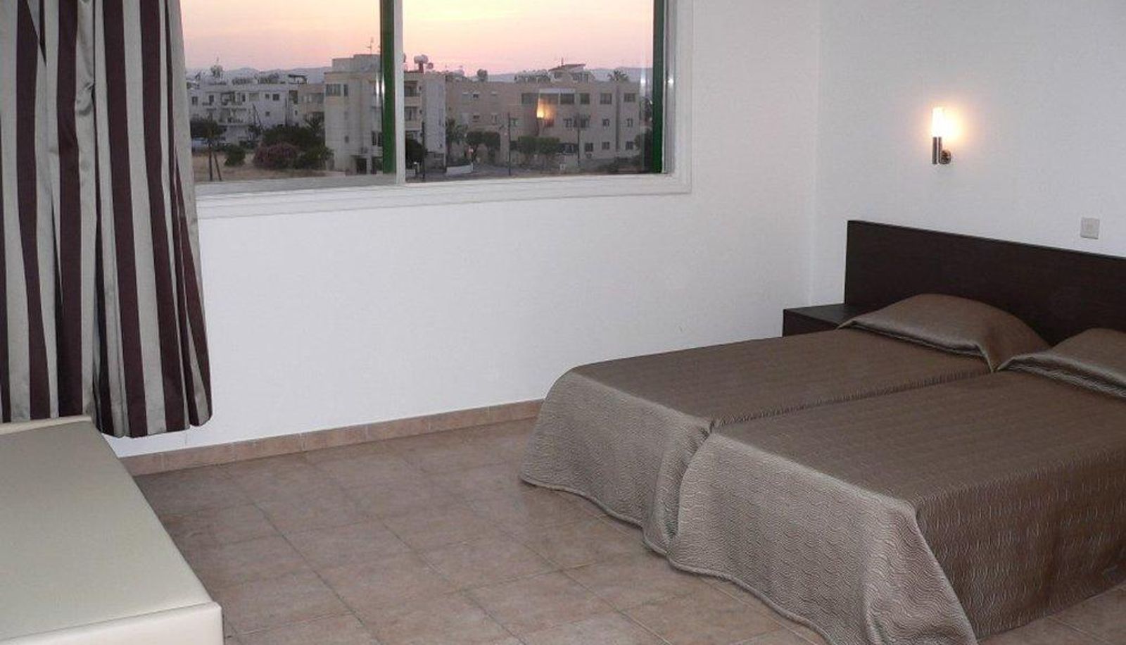 Zimmer - Costantiana Beach Hotel Apartments