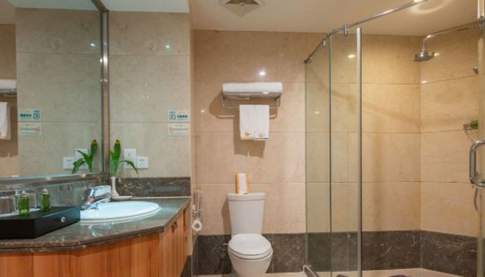 Camera - Golden Sea View Hotel