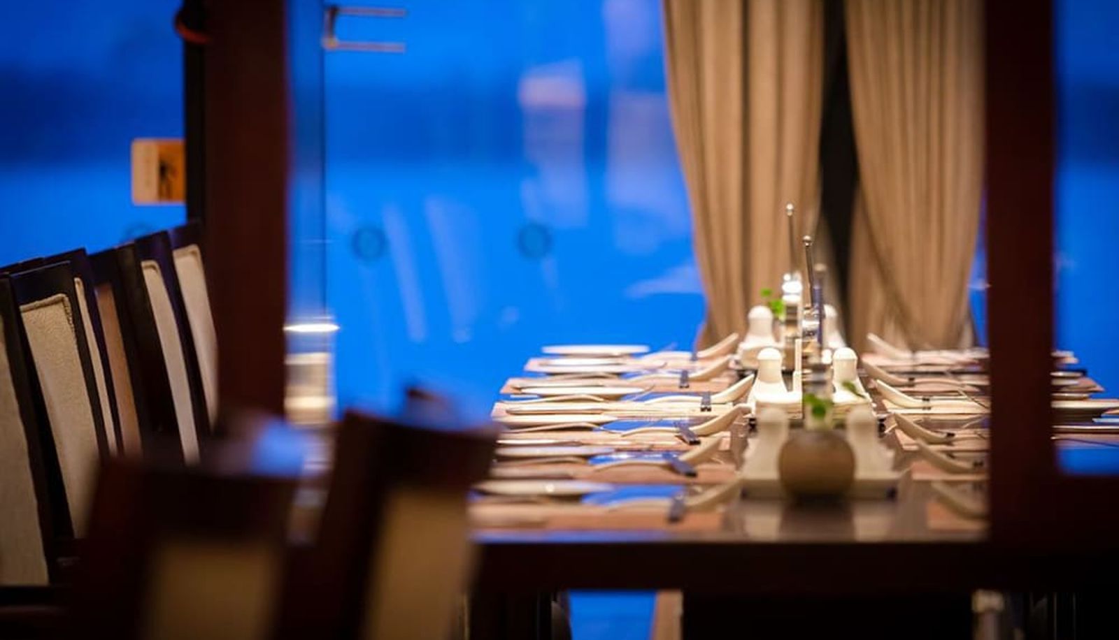 Restaurant - YOUR WORLD INTERNATIONAL CONFERENCE HOTE