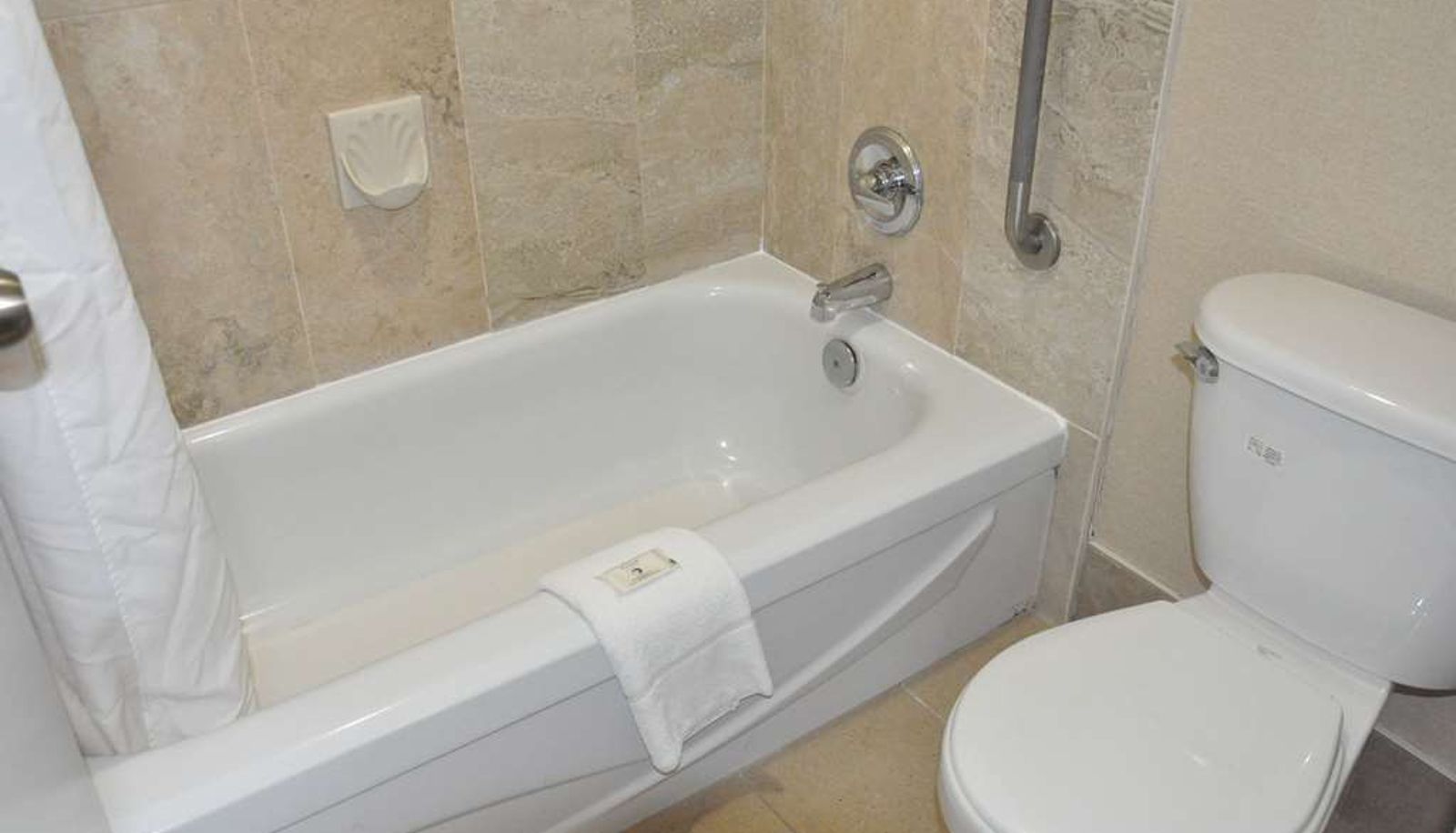 Zimmer - Ramada by Wyndham Abbotsford